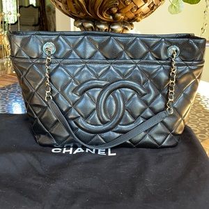 Chanel LARGE SHOPPING❤️